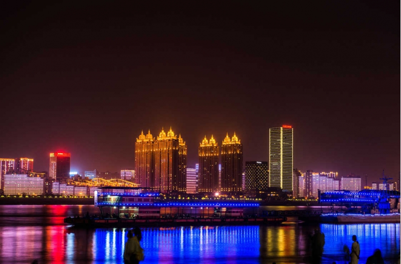 武汉两江四岸规划照明设计